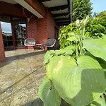 Garden 2 Z Pieknym Ogrodem I Tarasem * 尤斯托尼莫斯基