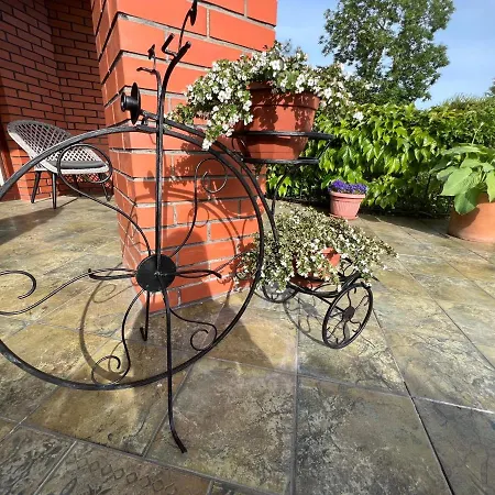 Garden 2 Z Pieknym Ogrodem I Tarasem * 尤斯托尼莫斯基